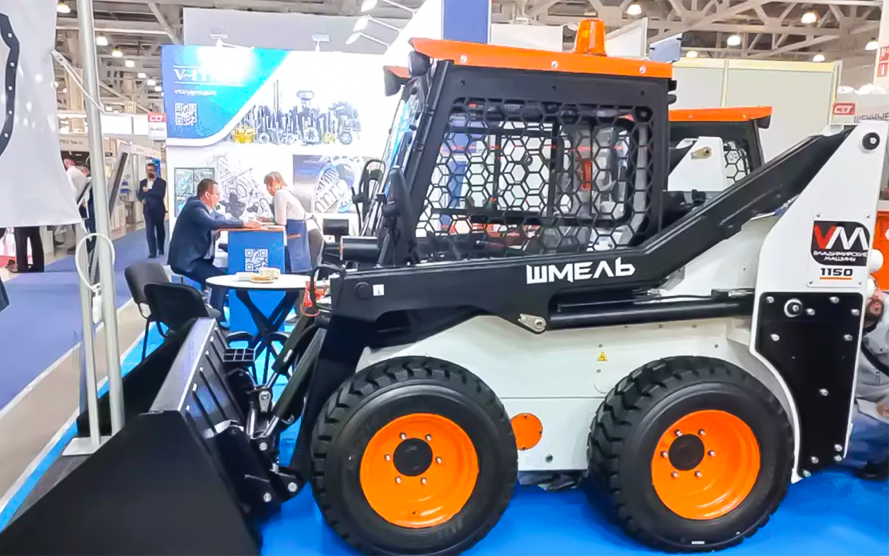 «Шмель» - шустрый российский погрузчик