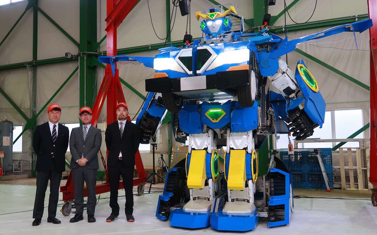 Японцы создали робота-трансформера с задатками спорткара