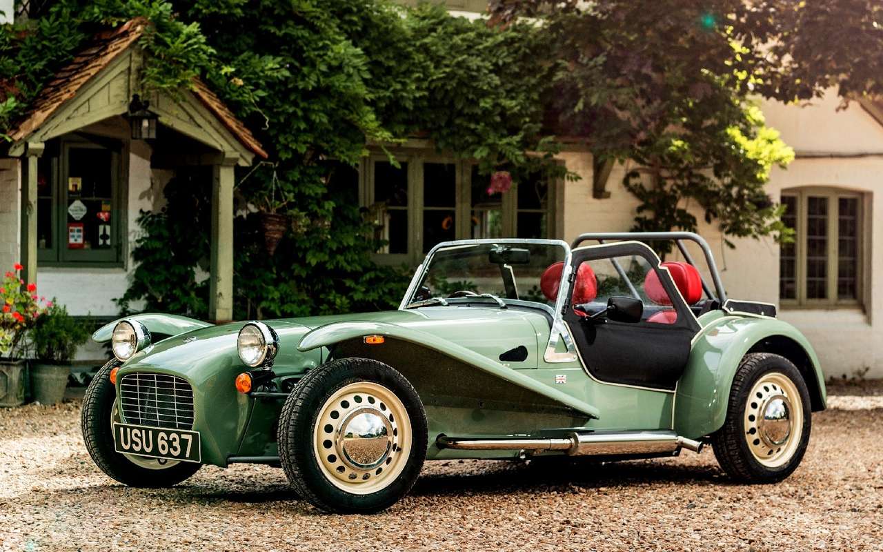 Спартанские вариации на тему Lotus 7 пользуются устойчивым спросом в Европе, но для выхода на новые рынке фирме Caterham нужна более современная и комфортная модель.