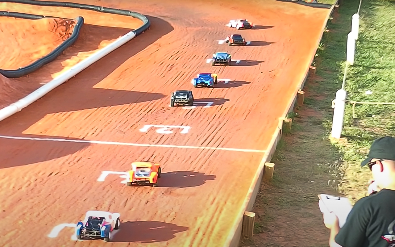 У этого ролика с «машинками» 42 миллиона просмотров - вы его видели?