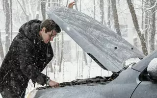 Россияне массово ломают коробки передач из-за снегопада этой зимой