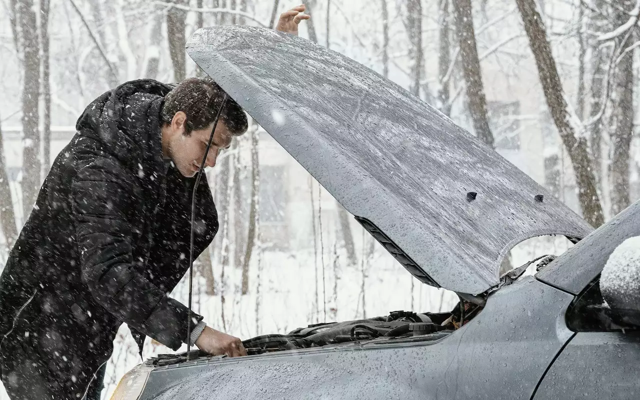 Россияне массово ломают коробки передач из-за снегопада этой зимой