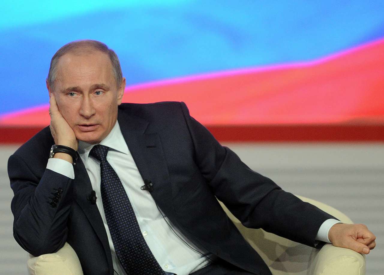 Путин: О строительстве дороги порой еще не объявлено, а ближайшие земли уже скуплены