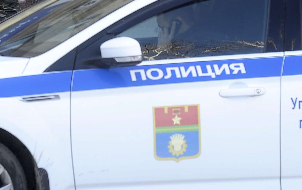 На Ставрополье за рулем Mercedes E200 задержали 14-летнего подростка