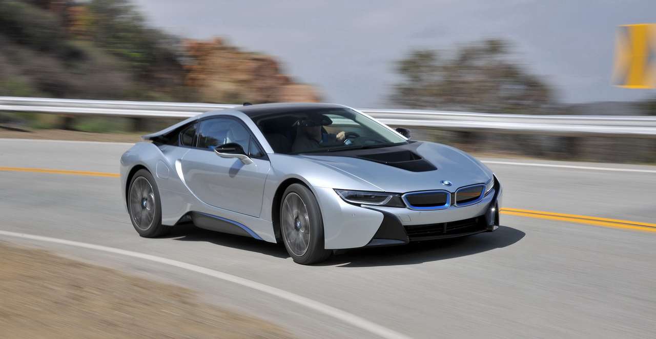 Оператив ЗР: BMW i8 – электросила!