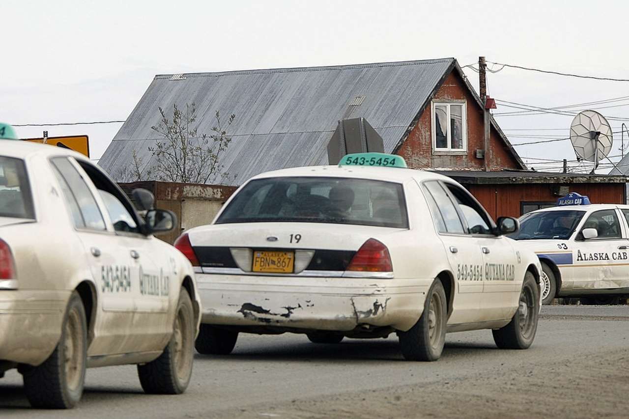 На Аляске нашли город, в котором нет личных автомобилей