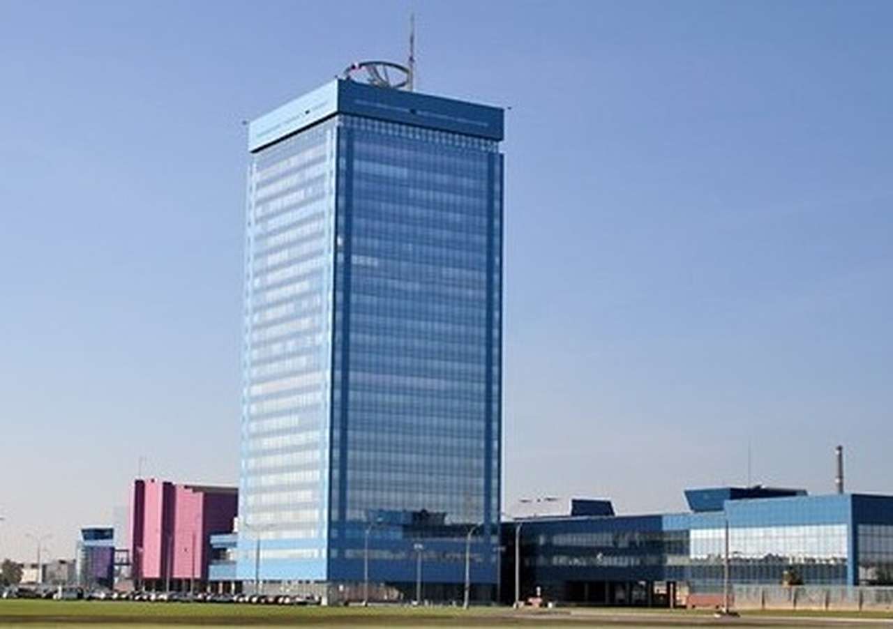 Nissan готовит бюджетник на базе Renault Logan