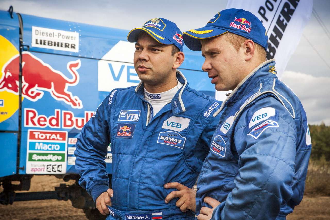 В «Дакаре-2016» обязательно примут участие его победители 2015 и 2013 годов –Айрат Мардеев и Эдуард Николаев.