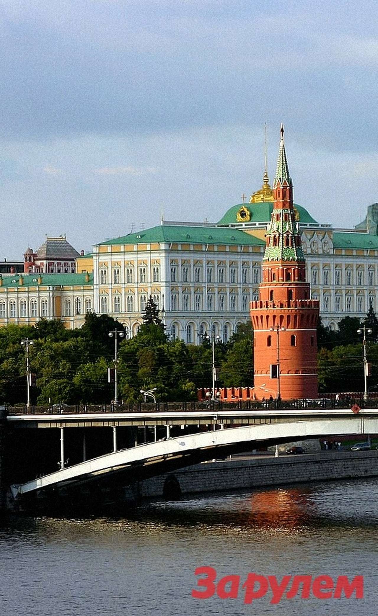 Общественный транспорт в Москве подорожает