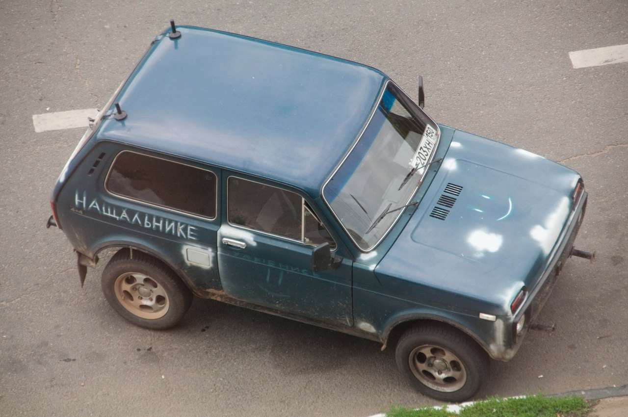 Аналитики назвали средний возраст российского автопарка