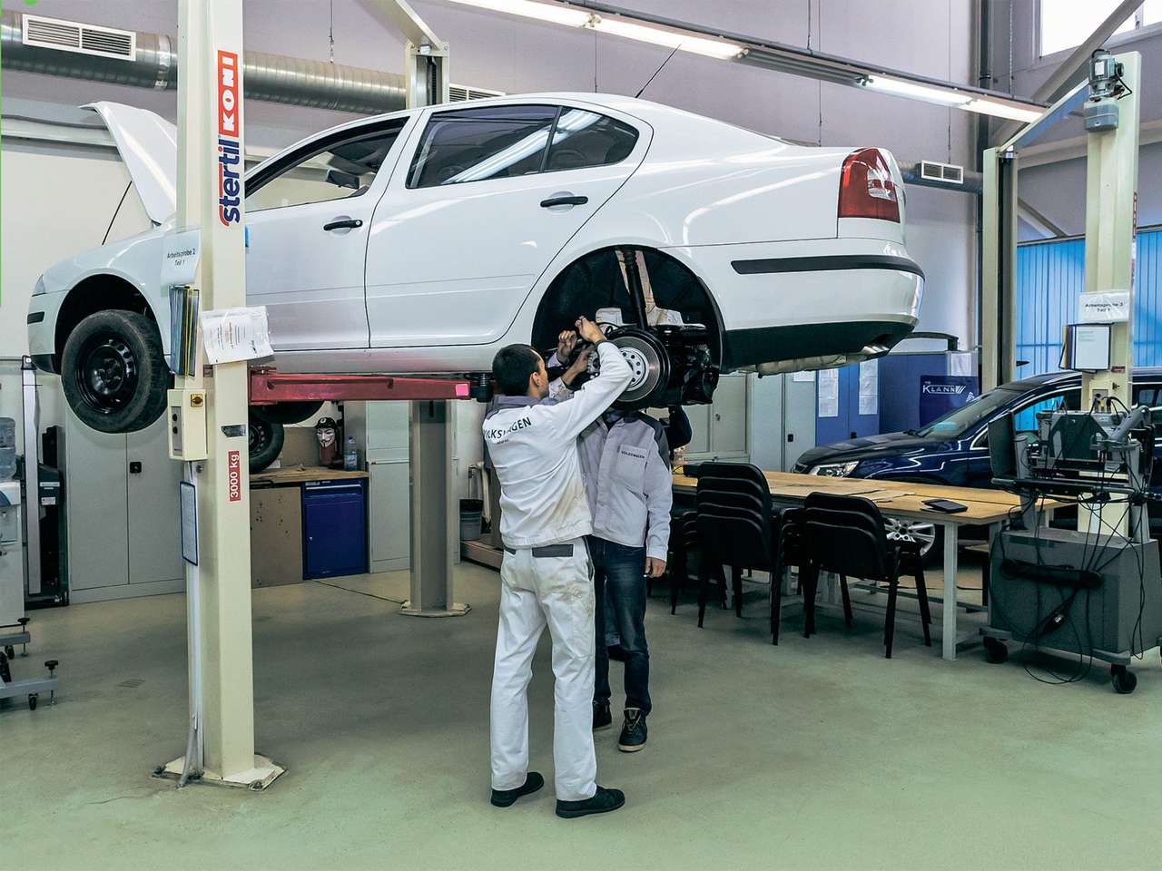 Как Volkswagen готовит автосборщиков в Калуге