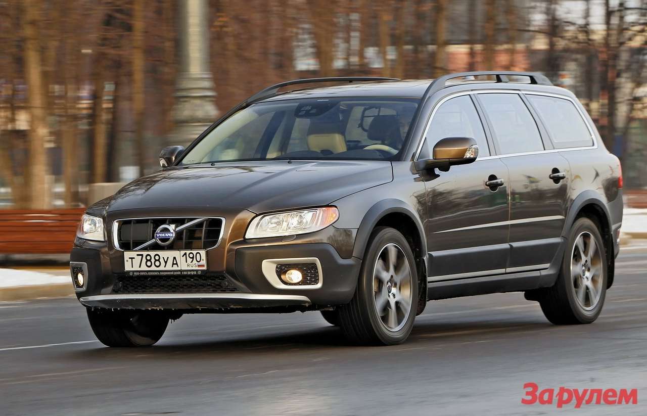 Volvo XC70 D4 AWD Summum + опции: 2 302 900 руб.