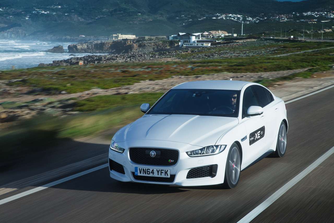 Оператив ЗР: Jaguar XE — сам по себе