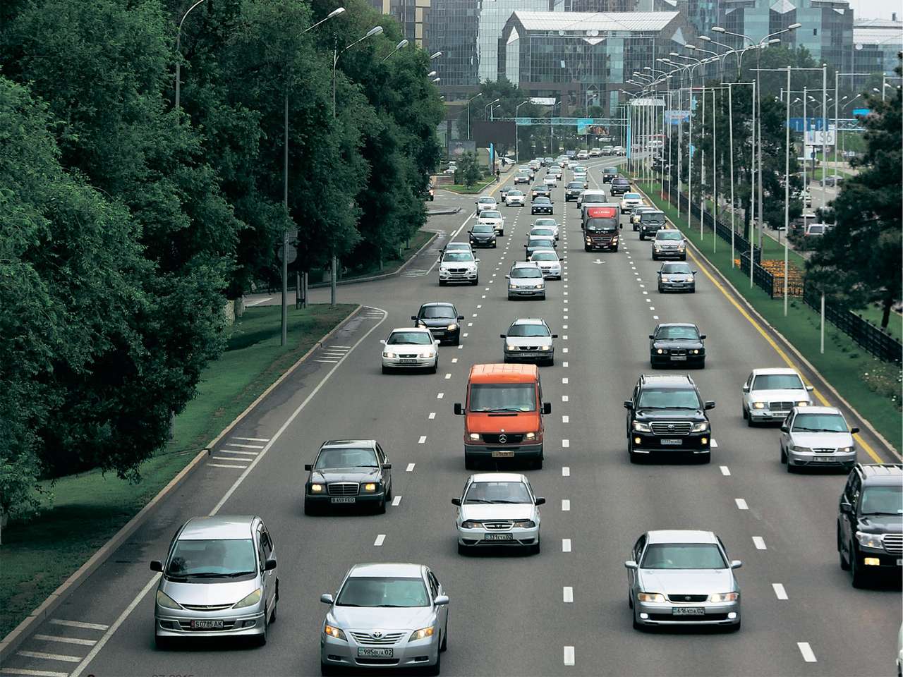 Казахстан автомобильный: автоцентр Евразии