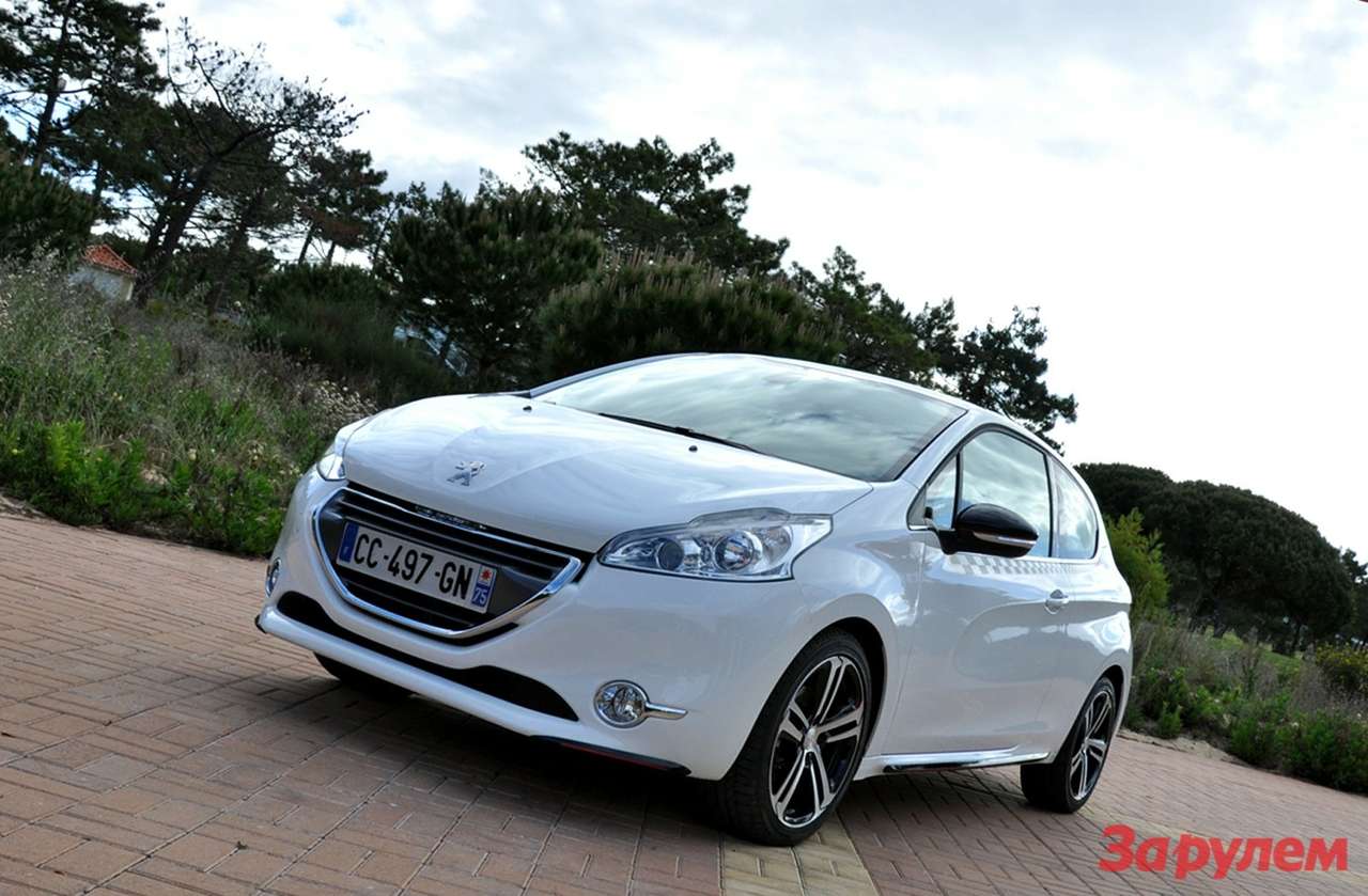 Peugeot 208: маленькая большая надежда