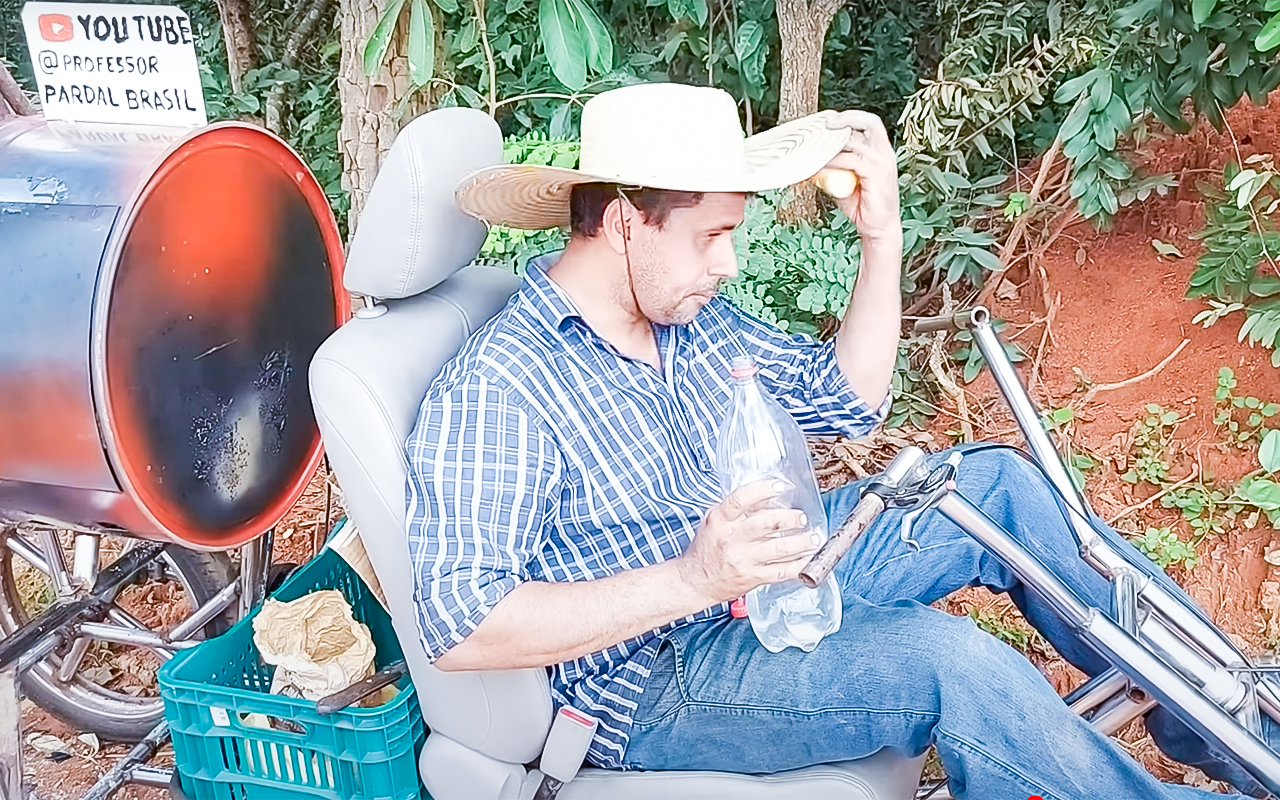 Паровая машина никогда не выглядела так просто! (видео)