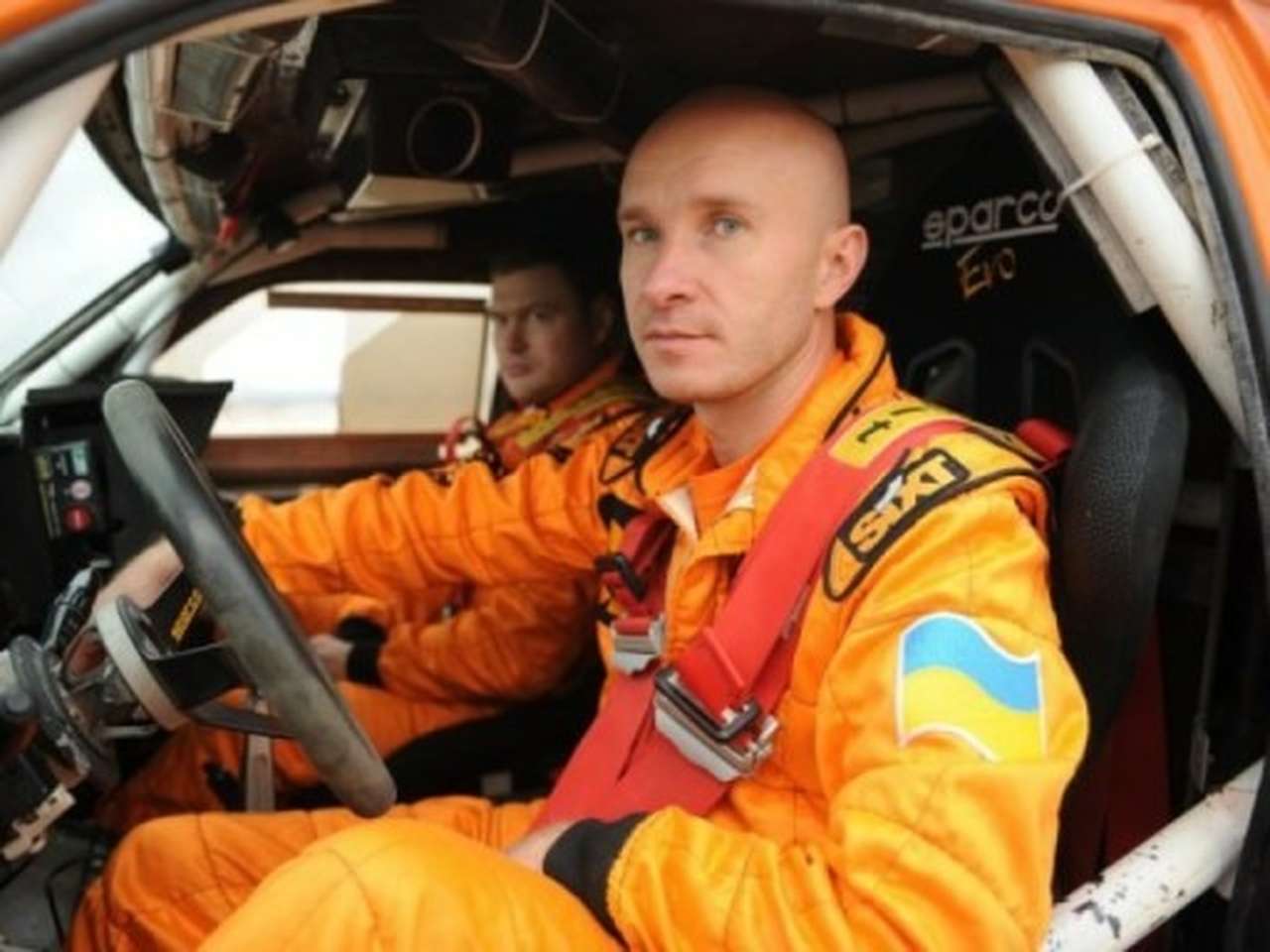 Известный украинский автогонщик Вадим Нестерчук погиб в пустыне ОАЭ