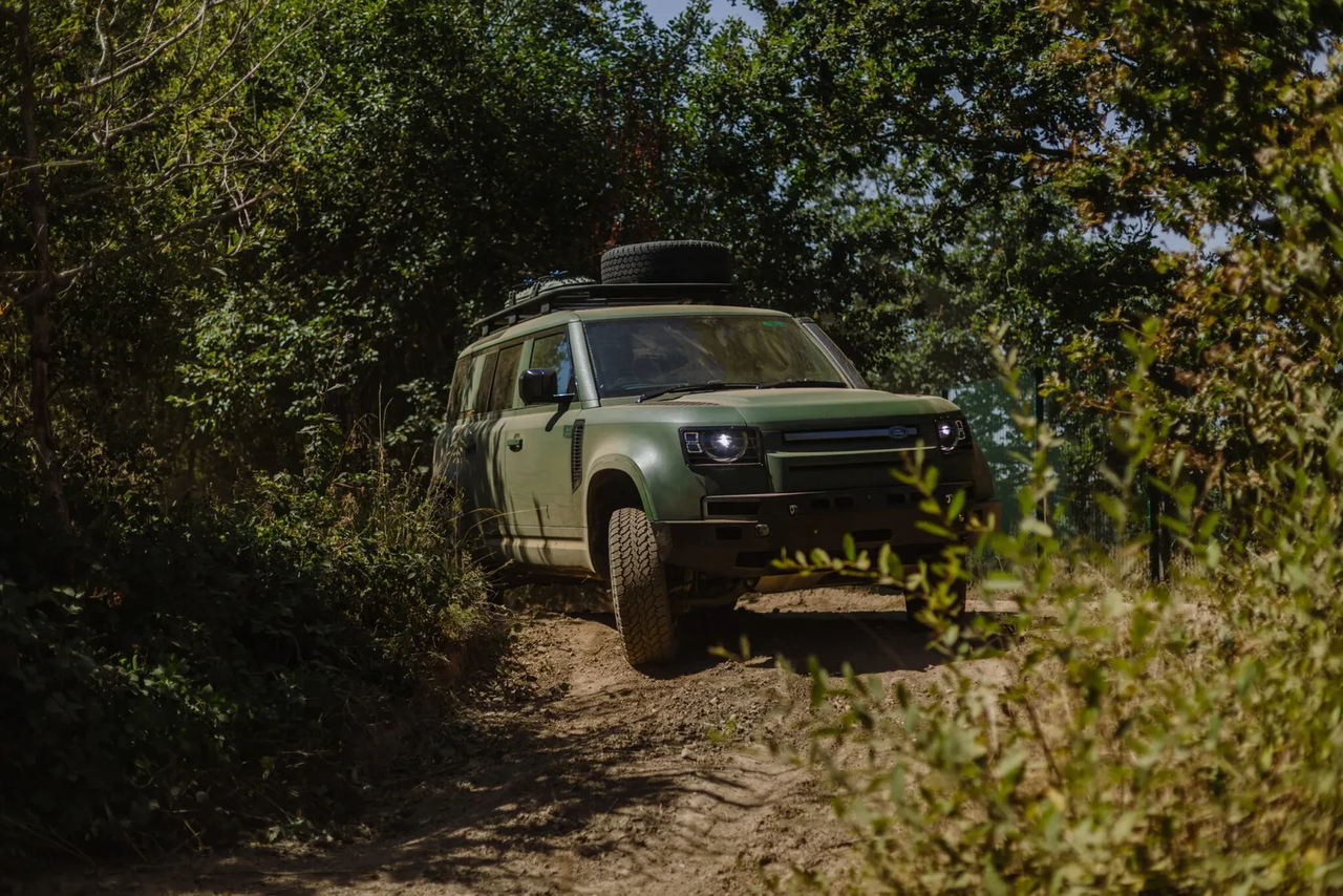 Land Rover Defender Wolf Series II