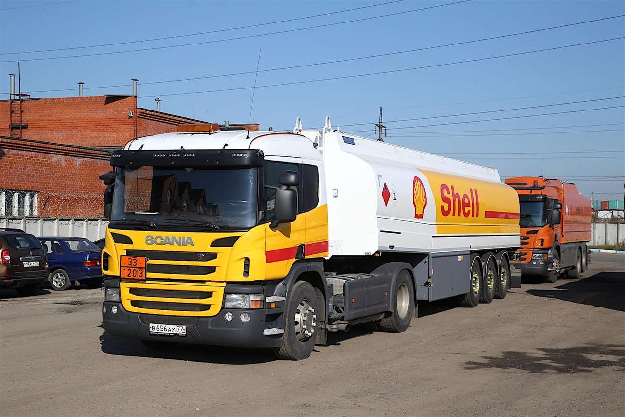 Откуда берется плохой бензин? Расследование эксперта «За рулем»