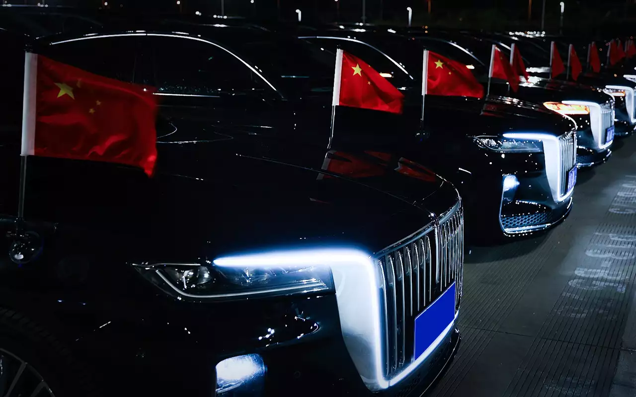 Какие автомобили были задействованы на  саммите ШОС