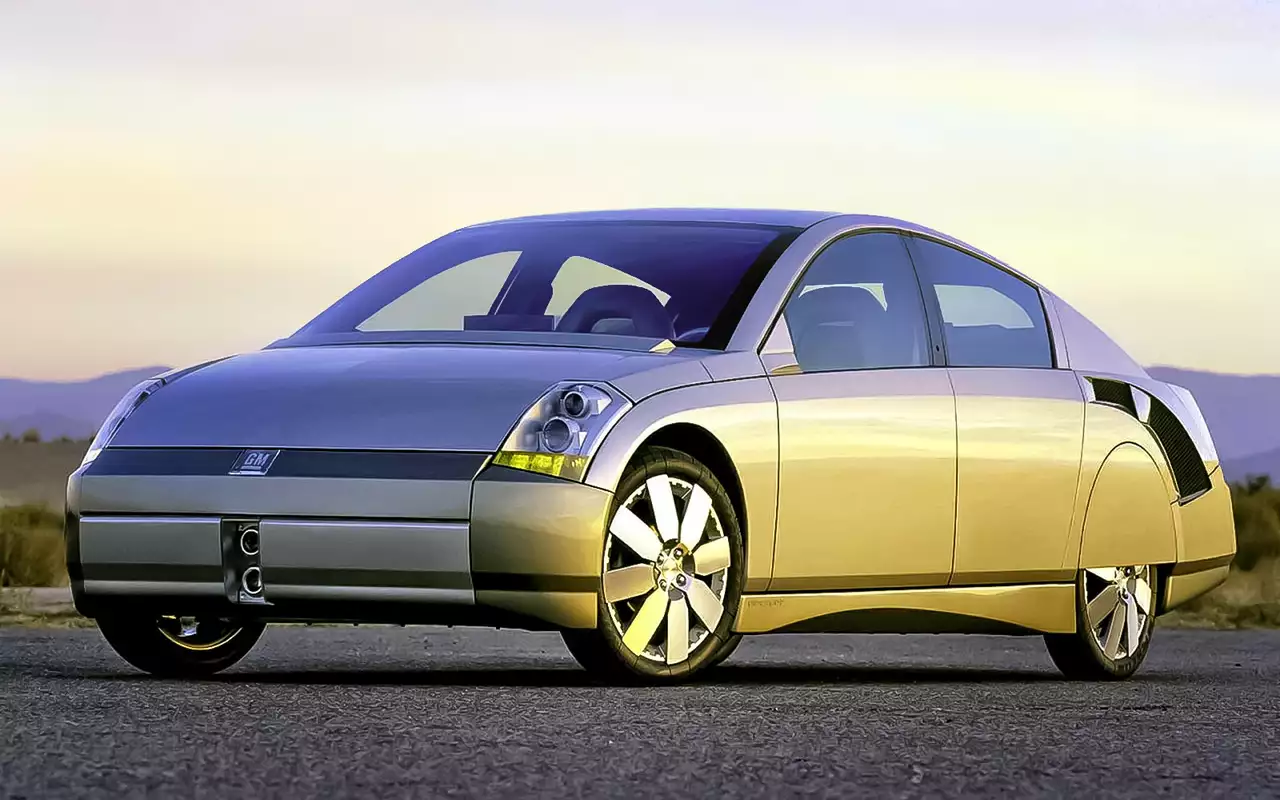 6-е место. GM Precept Concept. Cx — 0,163. Концепт увидел свет в 2000 году. Внешне машина напоминает Citroen DS. Видимо, американцы работали над концептом с оглядкой на формы знаменитого «француза». У GM Precept был не только очень низкий коэффициент аэродинамического сопротивления, но и скромный топливный аппетит. Он потреблял всего 3 литра бензина на сотню. Машина не пошла в серию, так как оказалась слишком сложной и дорогой.