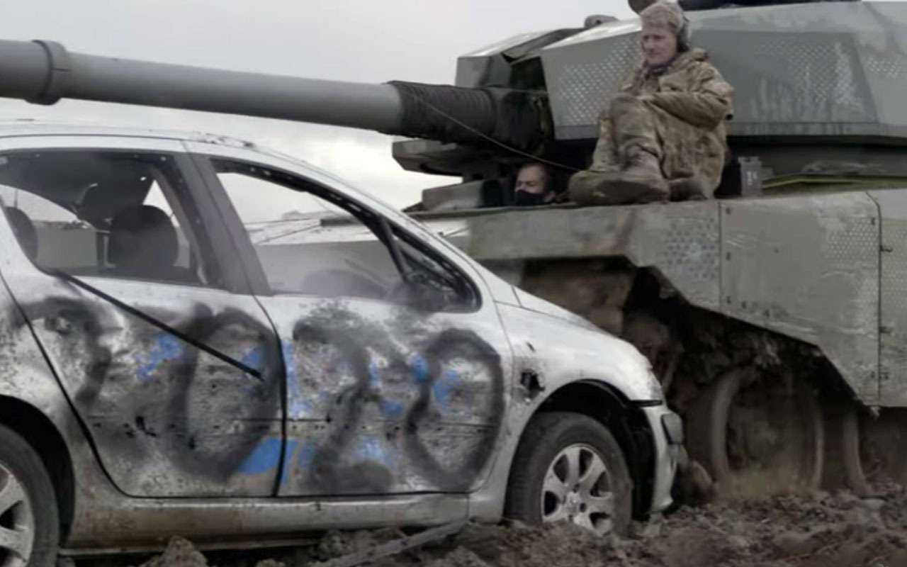 Расстрелять и переехать пару авто: новый способ расслабиться