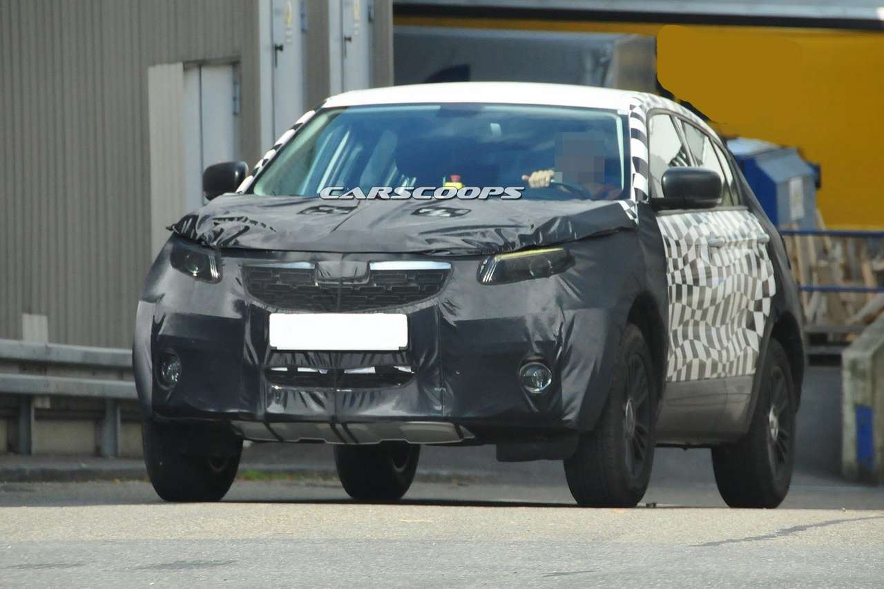 В Европе засветился китайско-израильский кроссовер Qoros