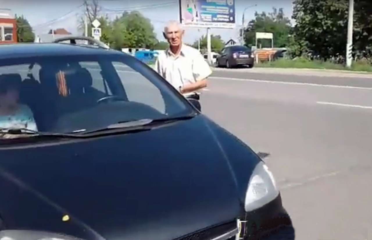 Пешеход защитил водителя от «развода» ГИБДД