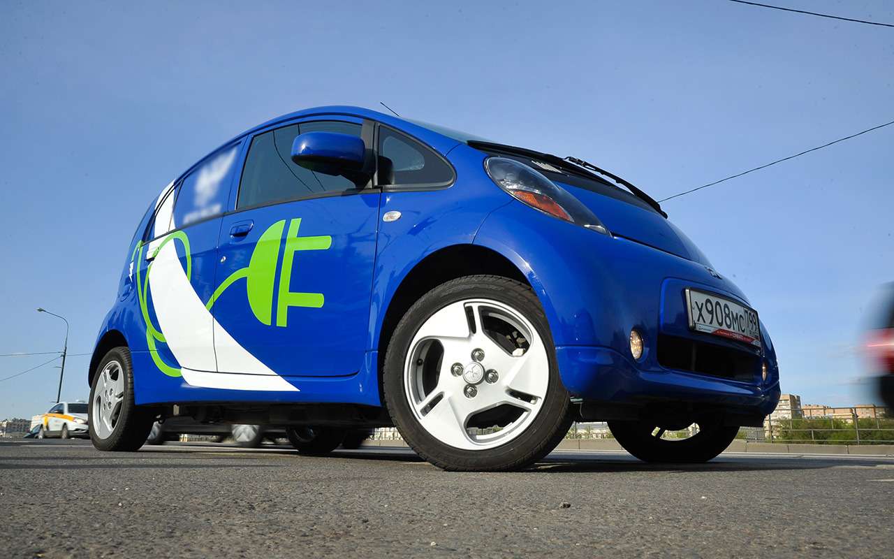 Названы сроки взрывной экспансии электромобилей