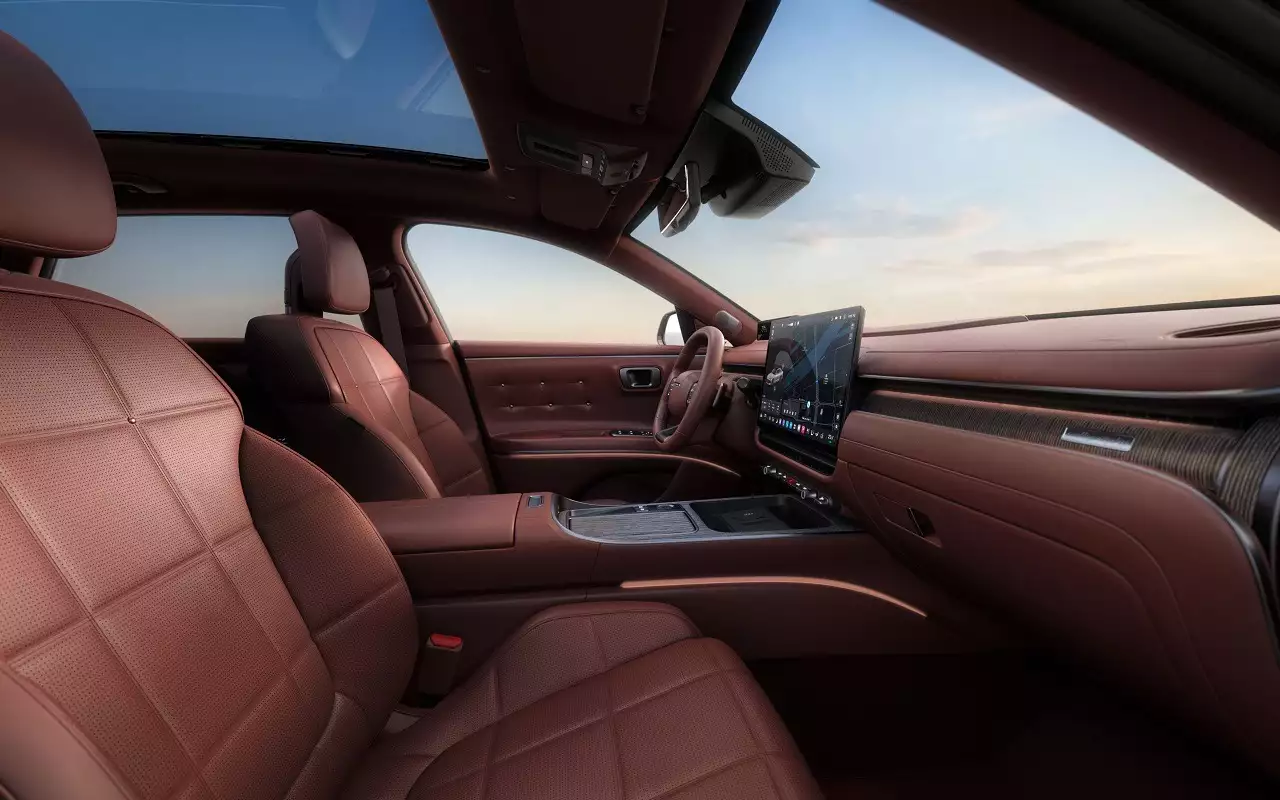 Интерьер Hyundai Grandeur