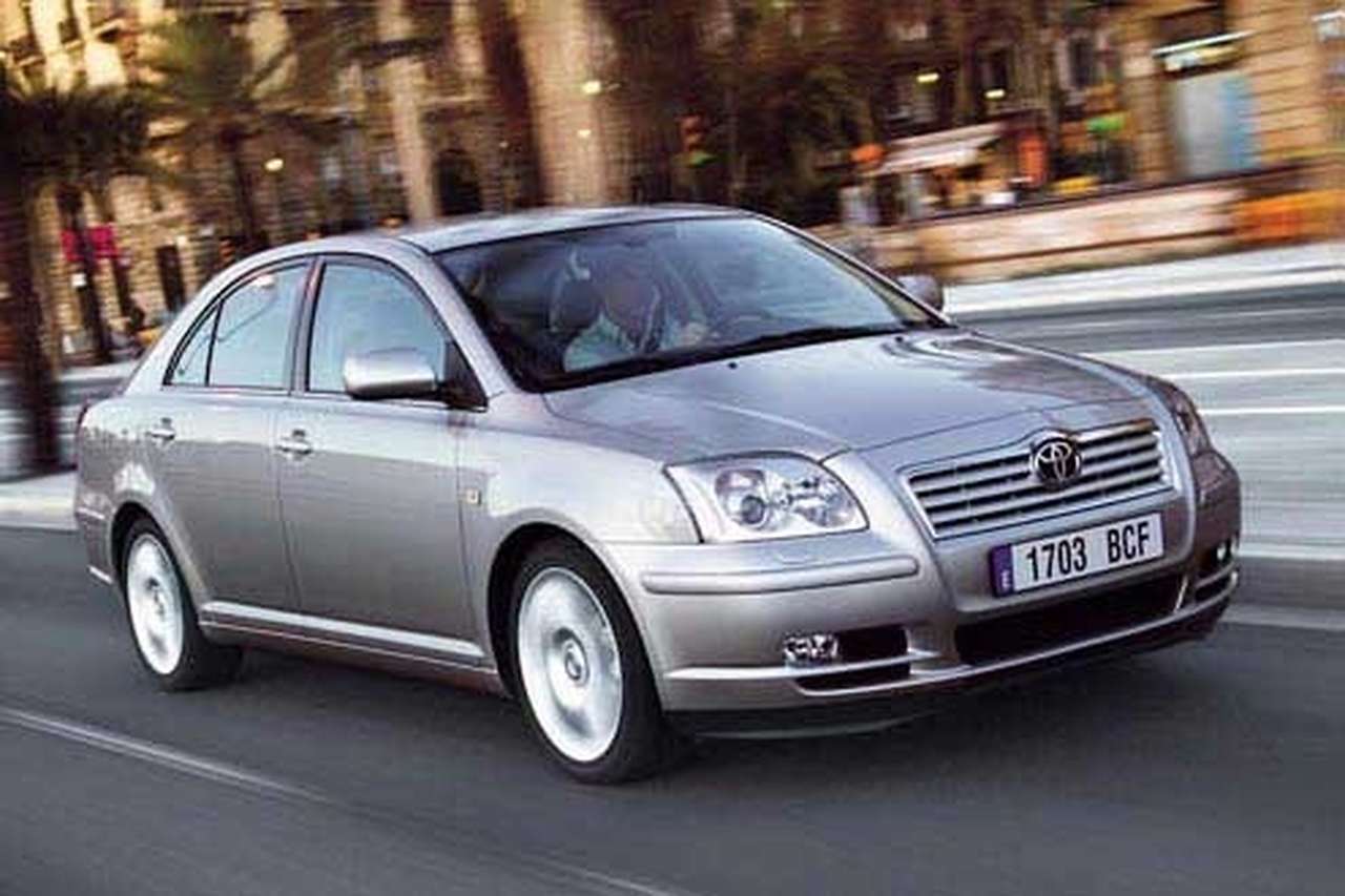 Toyota снова отзывает Avensis в Германии