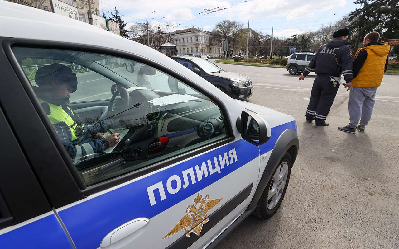 За это нарушение стали отбирать права в 2023-м – будьте внимательны!