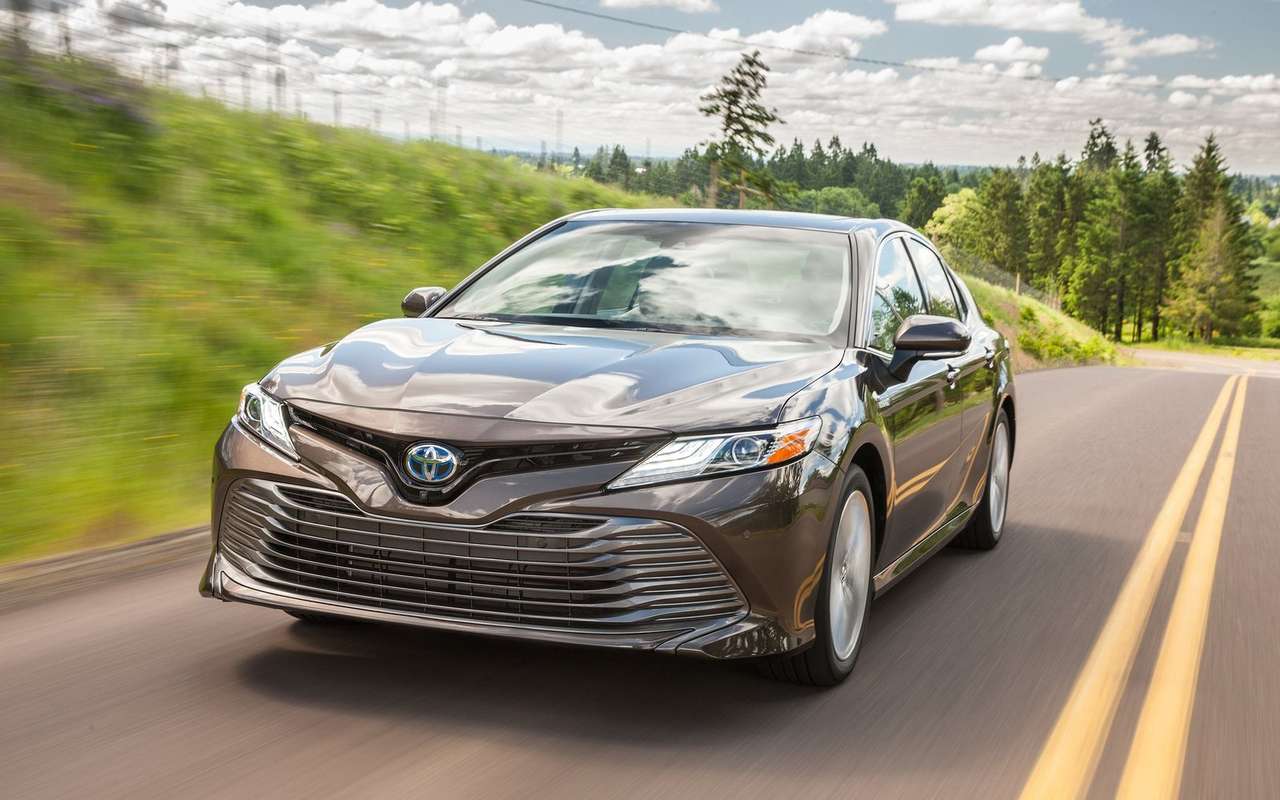 Новая Toyota Camry для России: первые подробности
