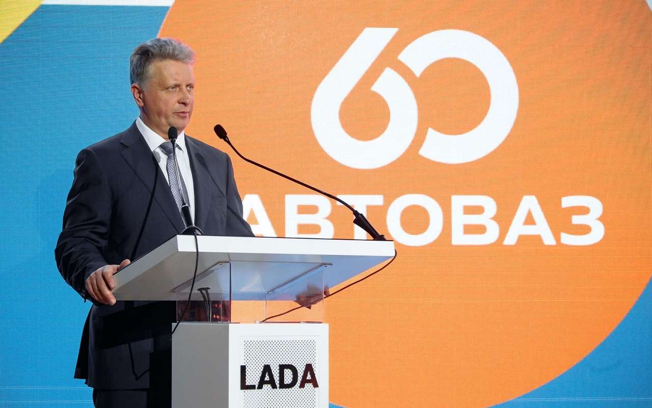 Максим Соколов