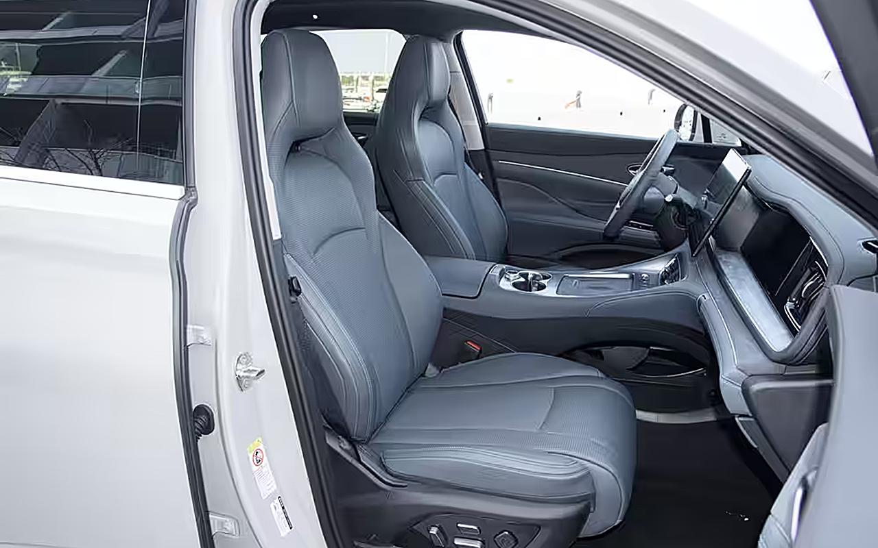 Интерьер BYD Hiace 07 DM-i