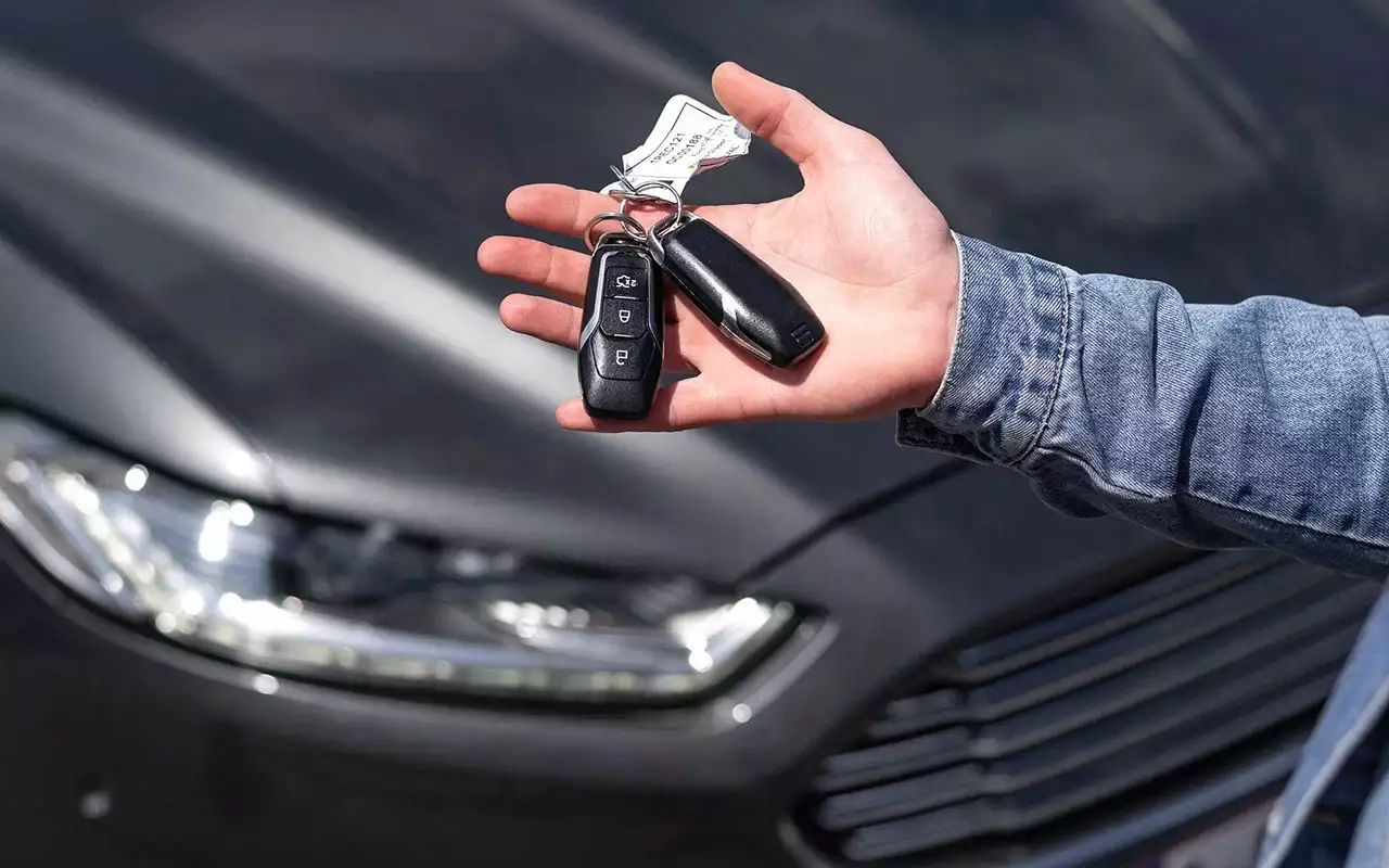 Почему один б/у автомобиль продается быстро, а другой - только со скидкой