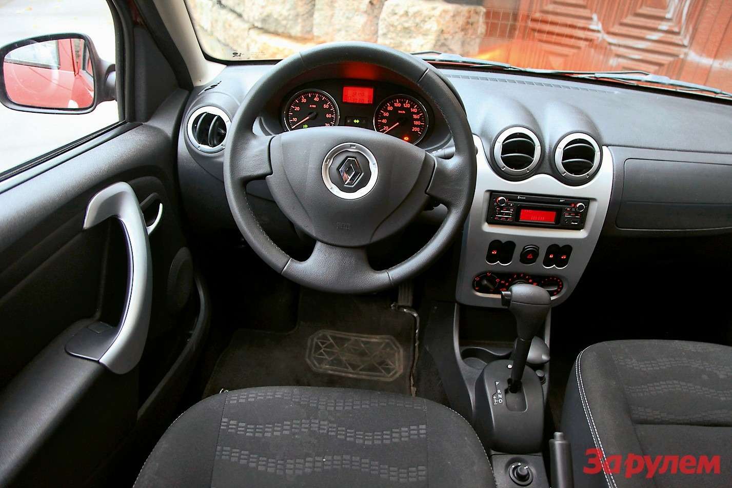 Renault Sandero Stepway автомат салон