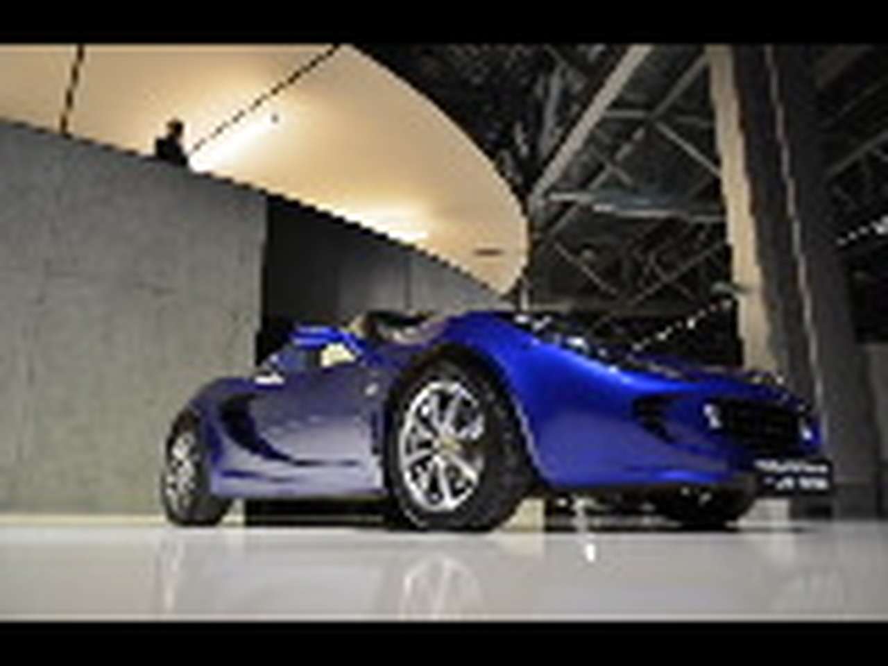 В Москве открылся крупнейший в Европе шоу-рум автомобилей класса люкс AutoLehman