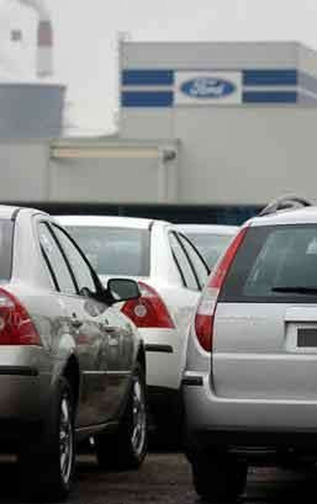 Завод Ford в Бельгии забаррикадировали