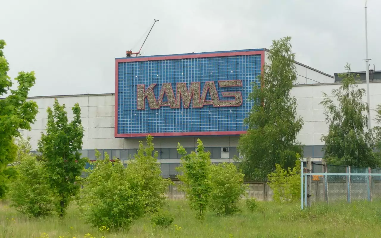 КАМАЗ передумал уходить на длинные каникулы: причины