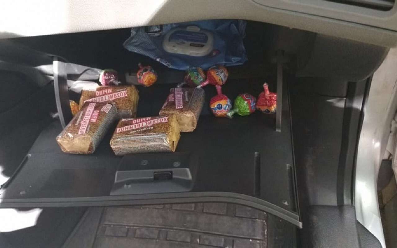 Бросались мылом и конфетами: еще одна схема автоподставы