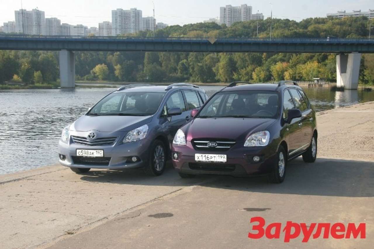 Kia Carens и Toyota Verso: Ловкость ног