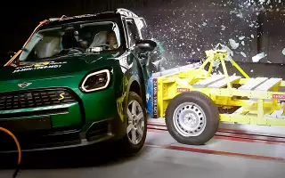 Краш-тесты, но не только: как сегодня проверяют безопасность автомобилей