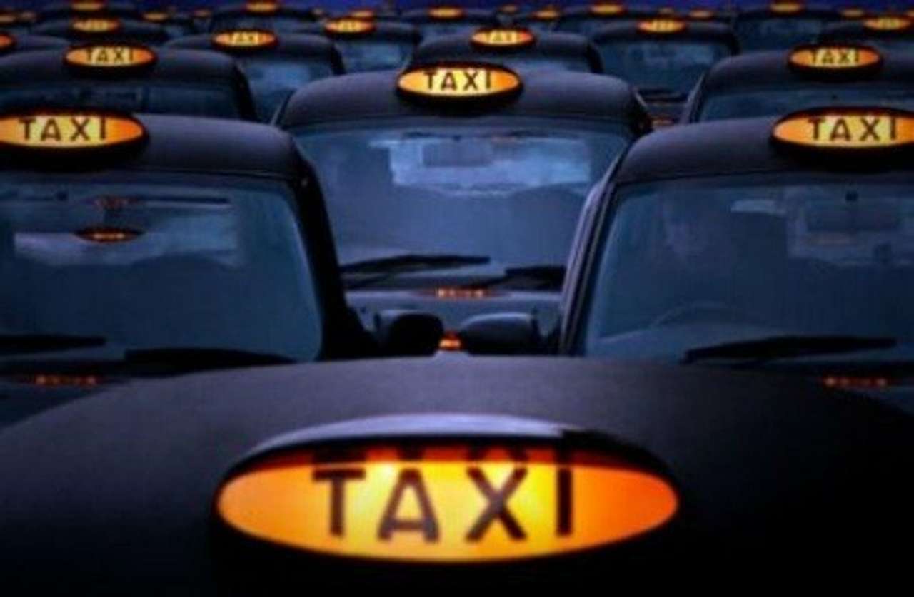 Такси в оковах