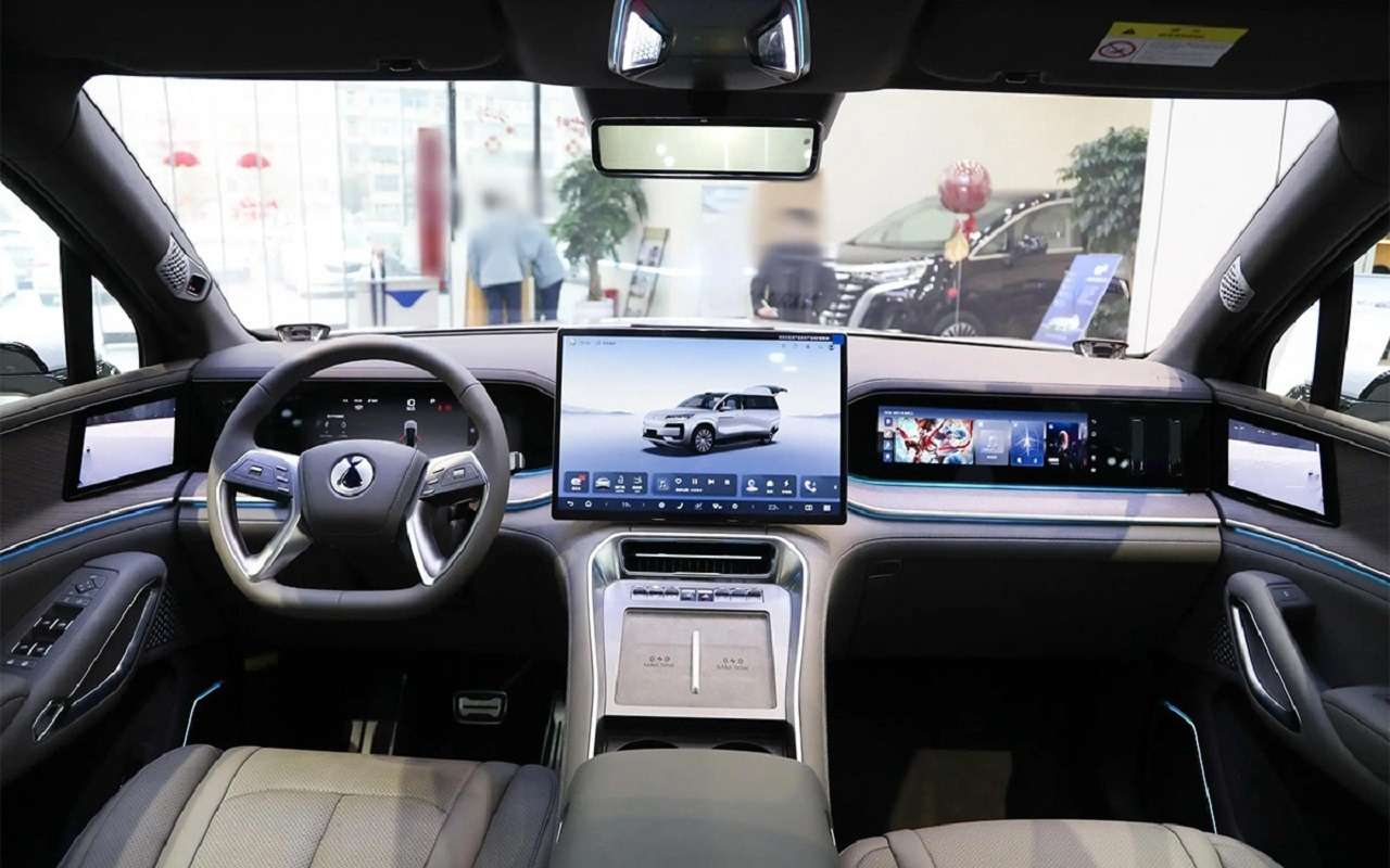 Denza N9