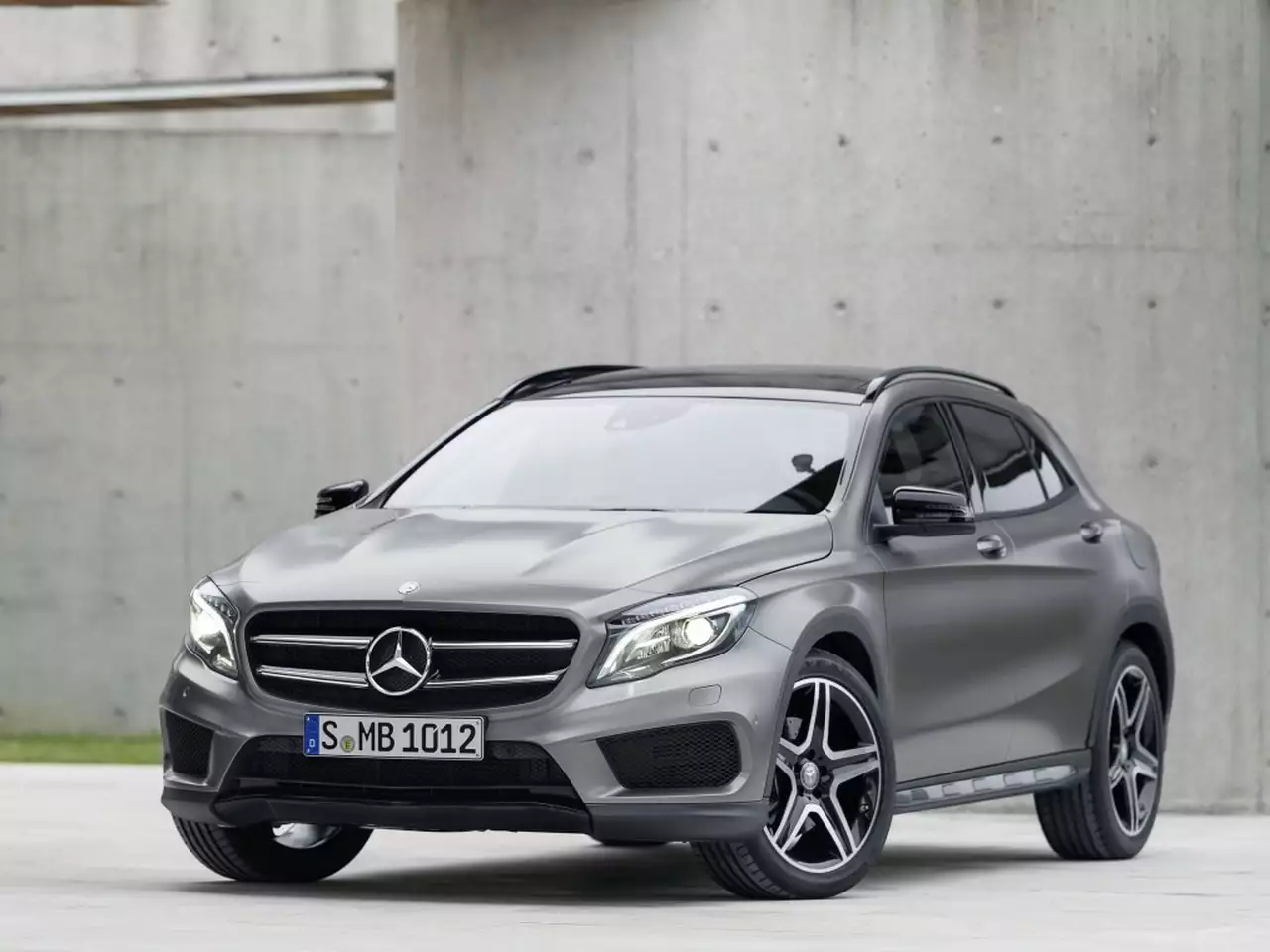 Кроссовер Mercedes-Benz GLA обернется купе