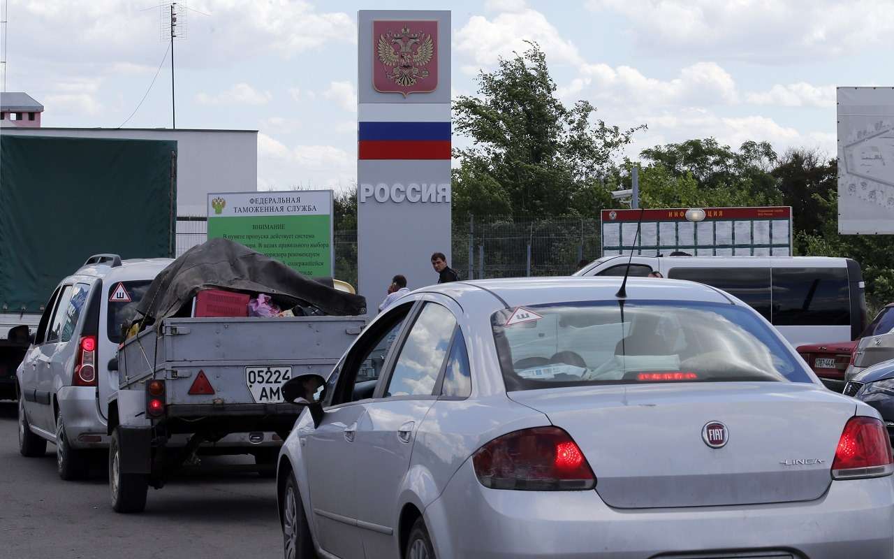 Дактилоскопия + фото: всем въезжающим иностранцам создадут цифровой профиль