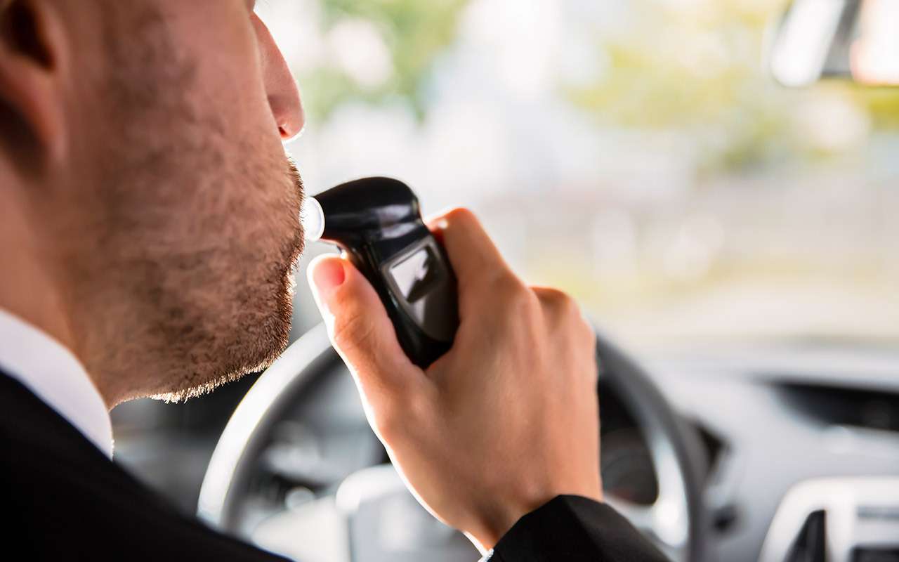 Главное — самоконтроль: проверка на трезвость и тест алкотестеров