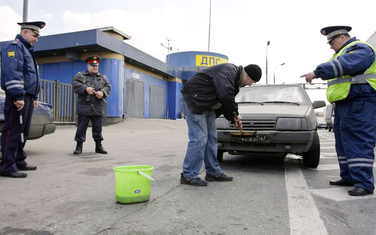 На улице слякоть! — почему меня штрафуют за нечитаемые  номера?