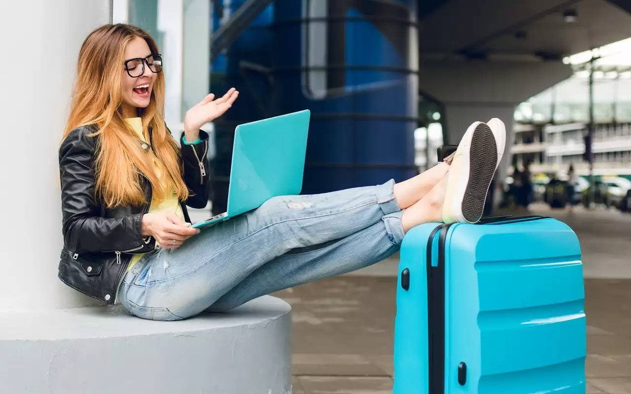 Названо число россиян, совмещающих командировки с туризмом